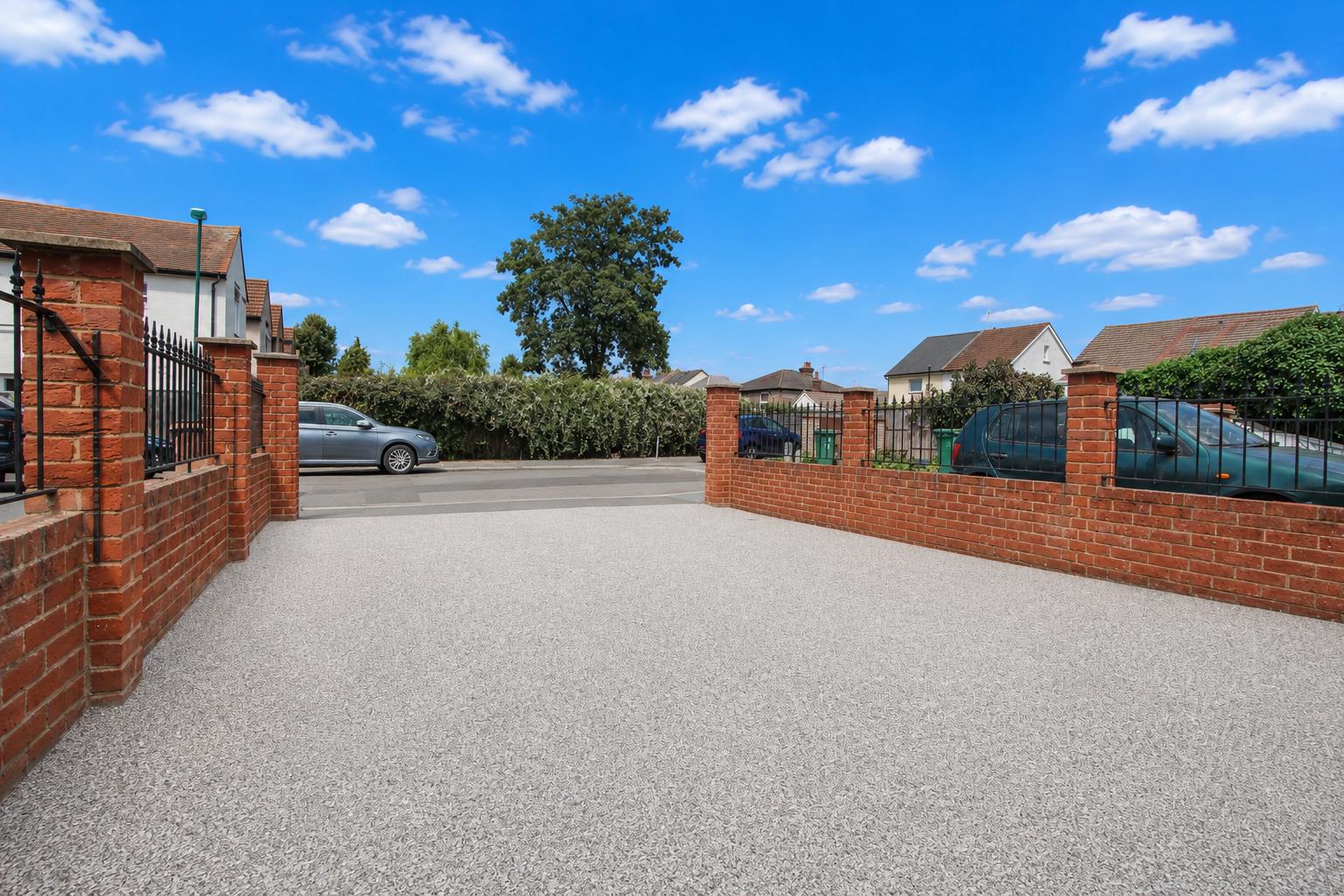 The Crescent, Sutton